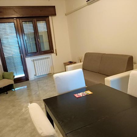 Modular King Suite - Intera Suite Vicino Aeroporto E Fiera Di Roma Fiumicino Eksteriør billede